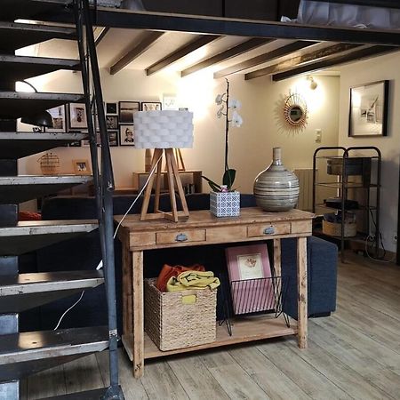 דירות Authentic Loft With Mezzanine & Exposed Stones Heart Of ליון מראה חיצוני תמונה